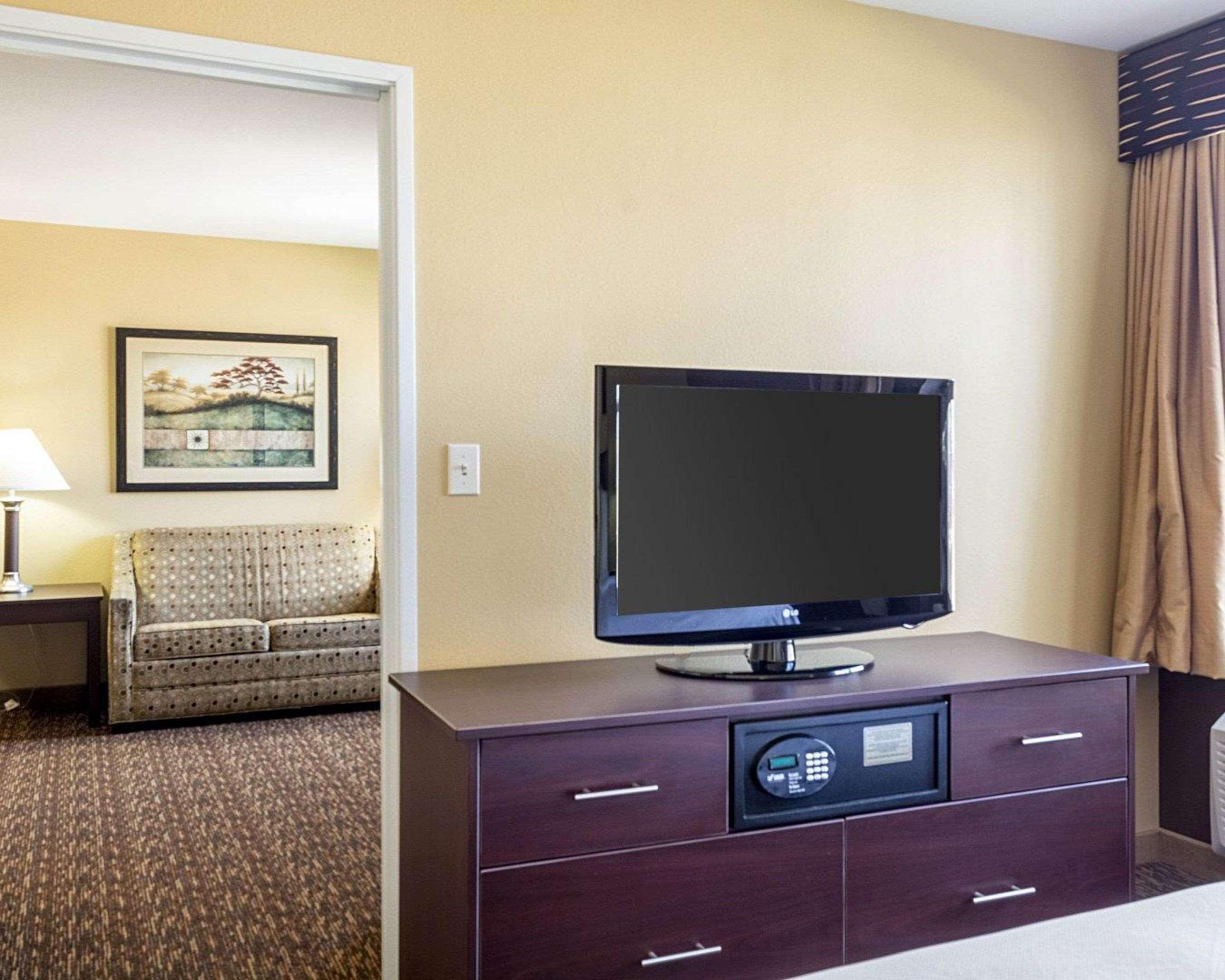 Mainstay Suites Minot Εξωτερικό φωτογραφία