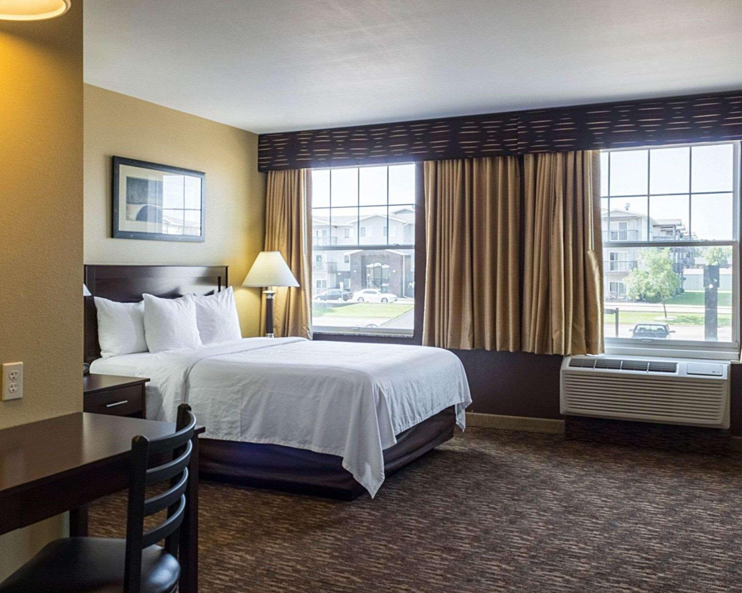 Mainstay Suites Minot Εξωτερικό φωτογραφία