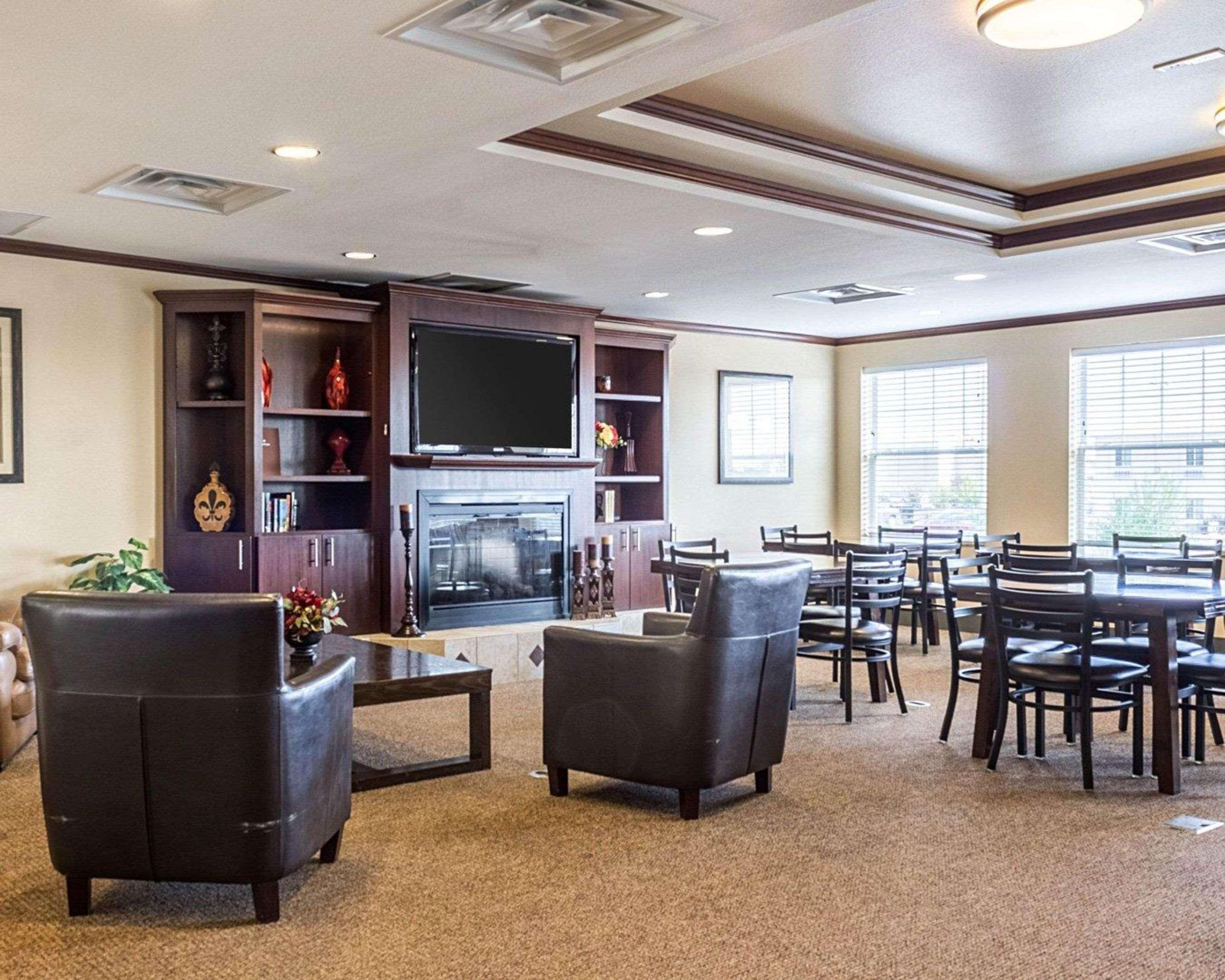 Mainstay Suites Minot Εξωτερικό φωτογραφία