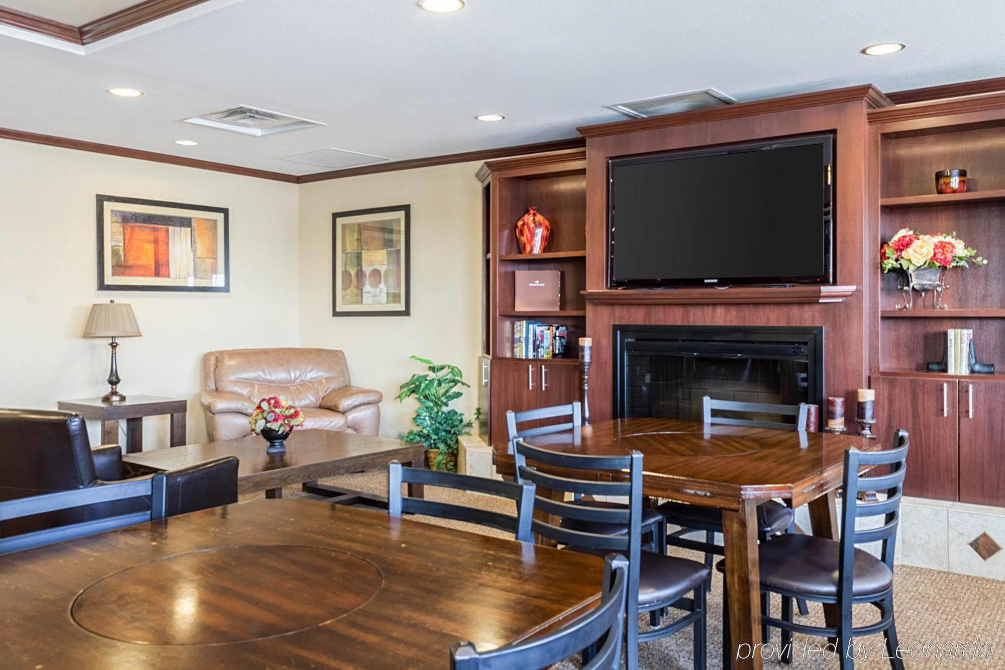 Mainstay Suites Minot Εξωτερικό φωτογραφία