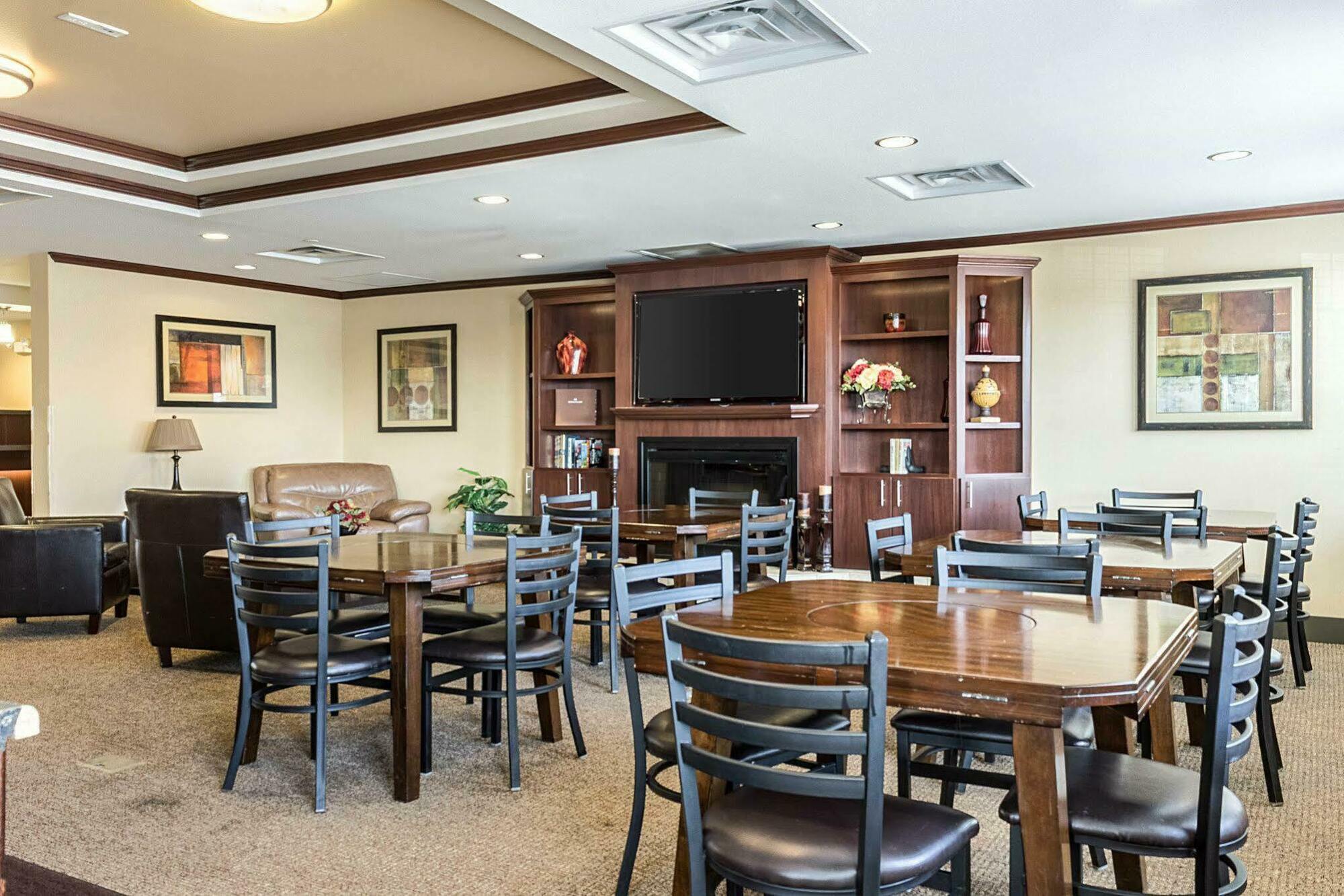 Mainstay Suites Minot Εξωτερικό φωτογραφία